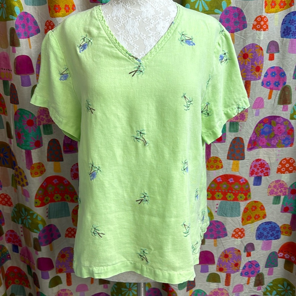 Sgt. Leisure Hawaii Linen Short Sleeve Embroidered Palm Trees Blouse. Medium